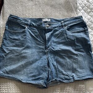 LOFT Blue Jean Shorts Classic Summer Style